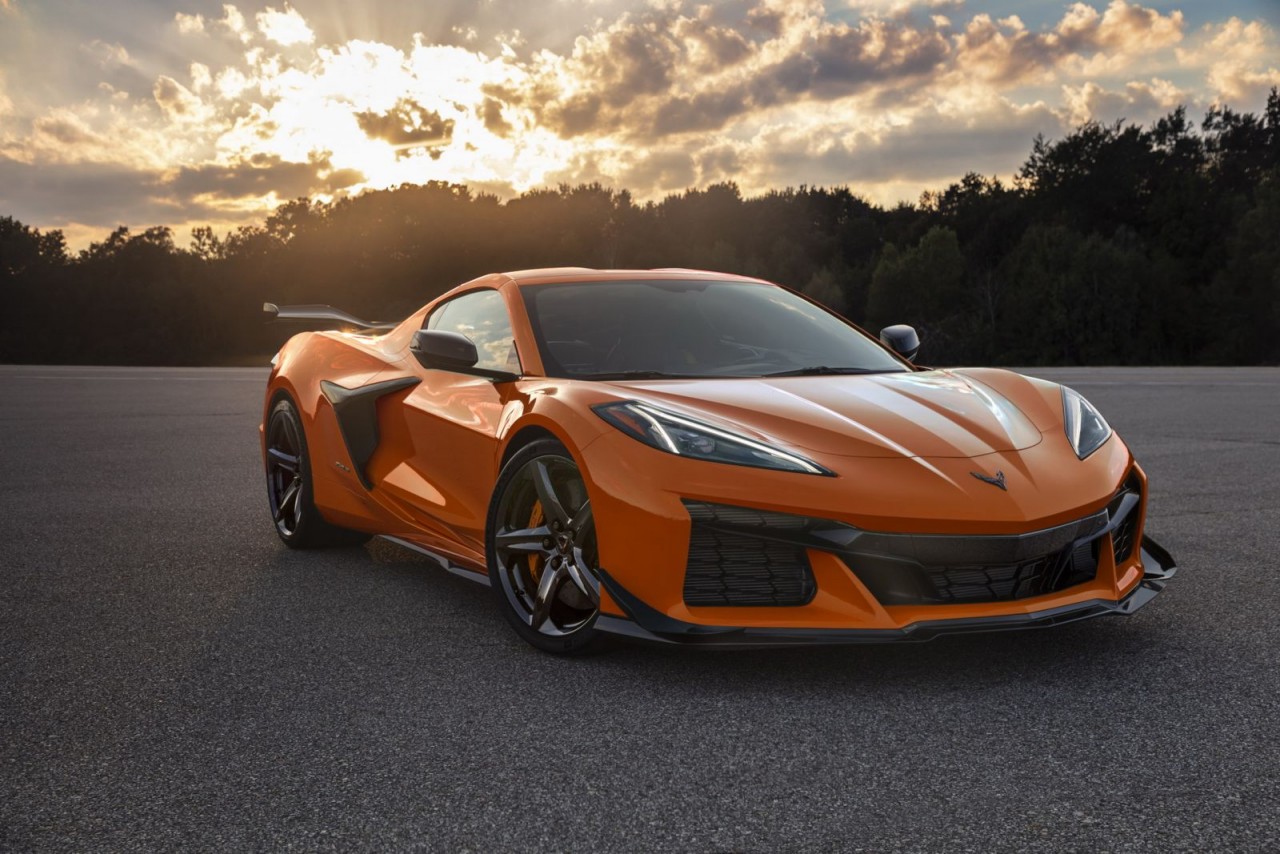 Chevrolet Corvette Z06 2023 ra mắt, công suất lên tới 670 mã lực Chevrolet Corvette Z06 2023 ra mắt, công suất lên tới 670 mã lực
