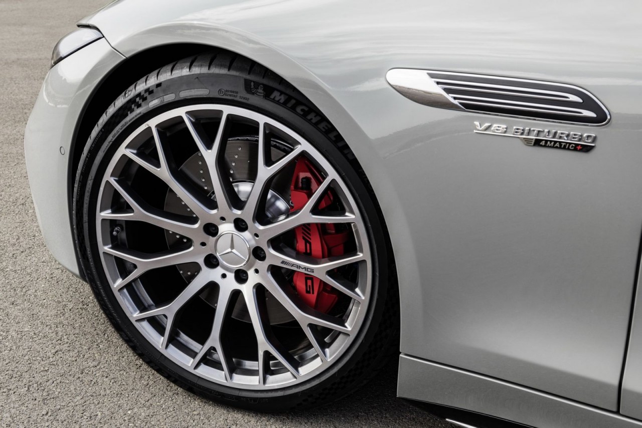 Mercedes-AMG SL 2022 ra mắt, thiết kế thay đổi toàn diện