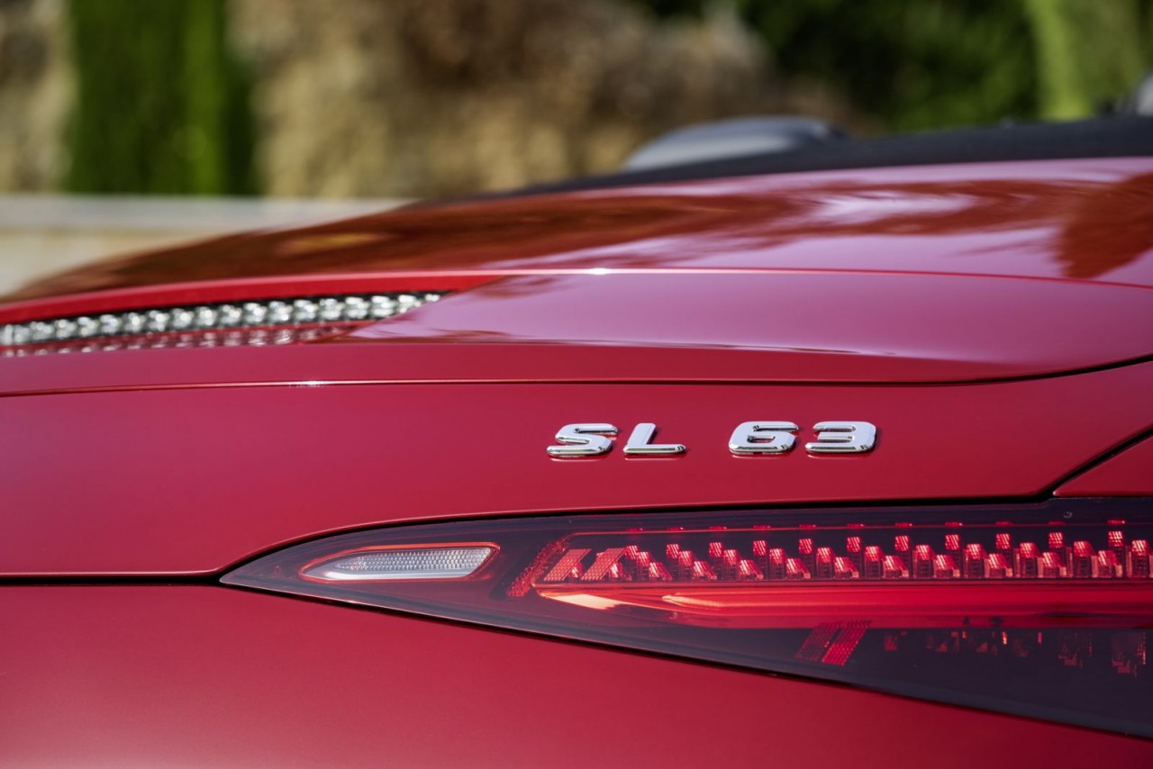 Mercedes-AMG SL 2022 ra mắt, thiết kế thay đổi toàn diện