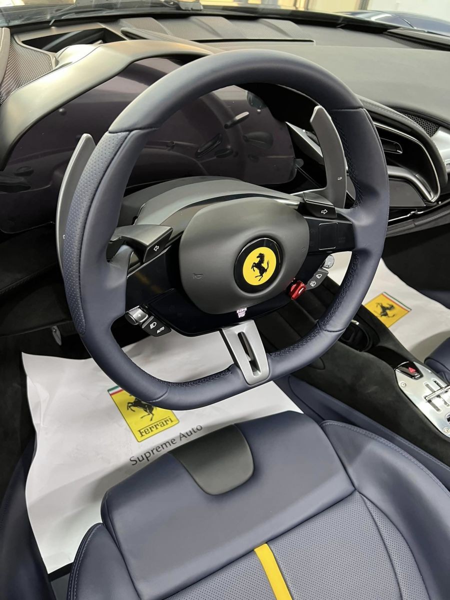 Siêu xe Ferrari SF90 Spider của Cường