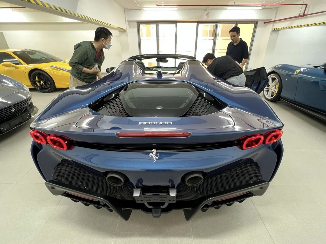 Siêu xe Ferrari SF90 Spider của Cường