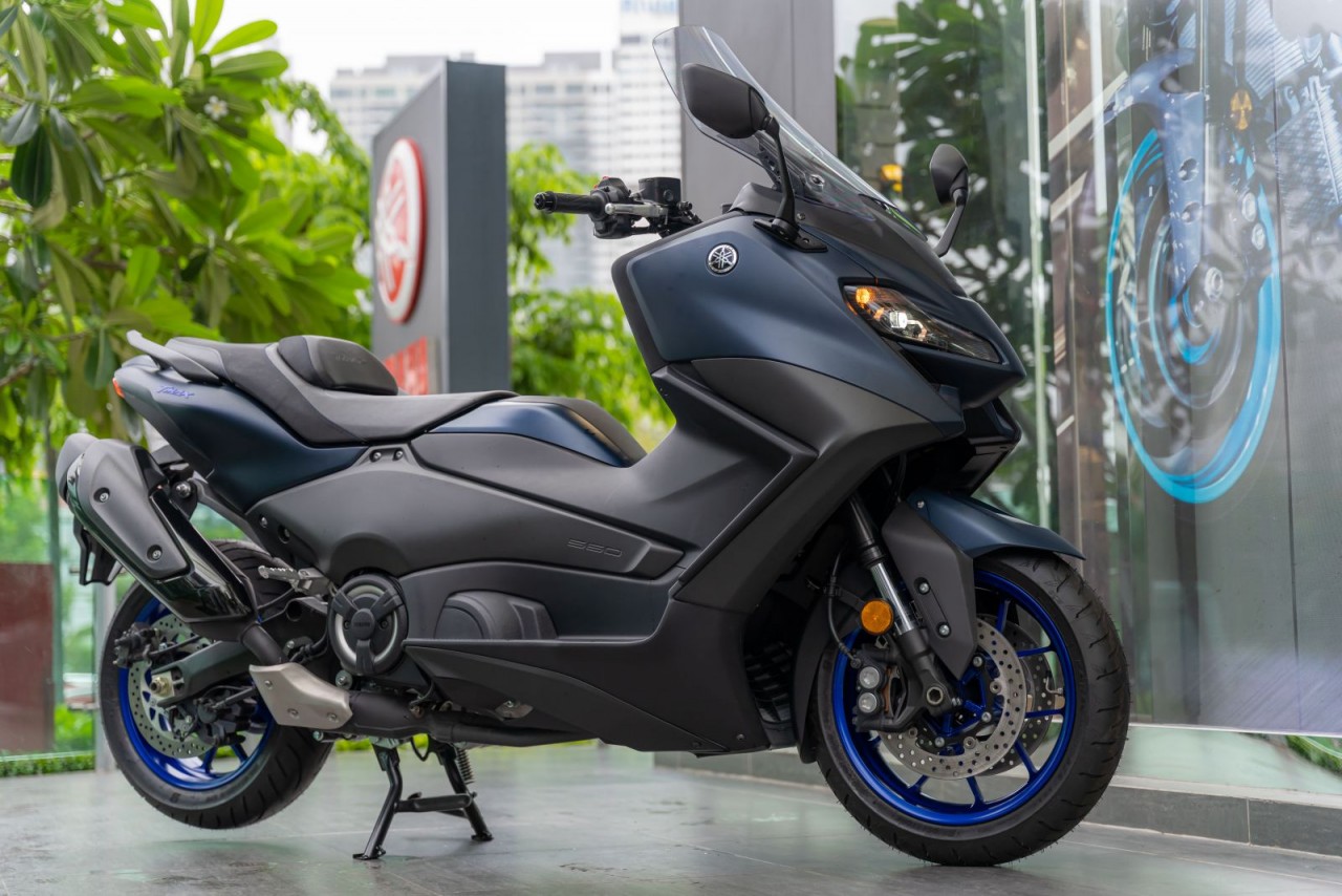 Yamaha Motor giới thiệu bộ đôi XMAX 300 và TMAX 2022 giá từ Yamaha Motor giới thiệu bộ đôi XMAX 300 và TMAX 2022 giá từ