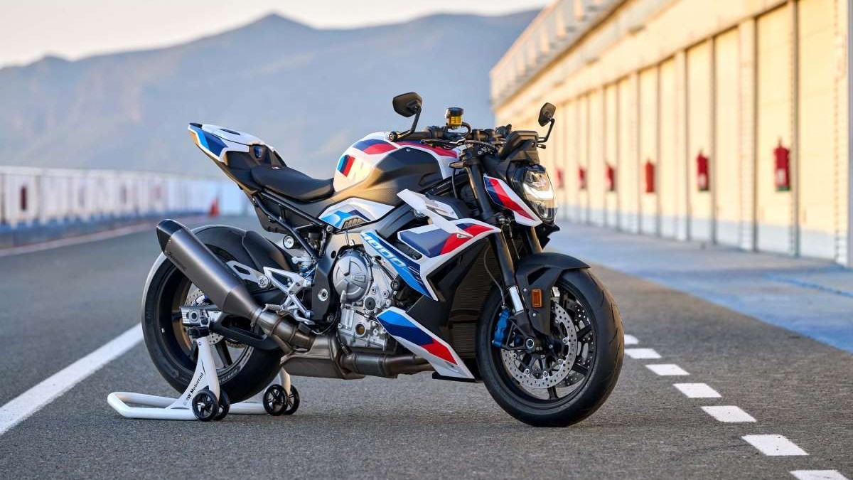 BMW Motorrad trình làng mẫu siêu mô tô M1000R hoàn toàn mới
