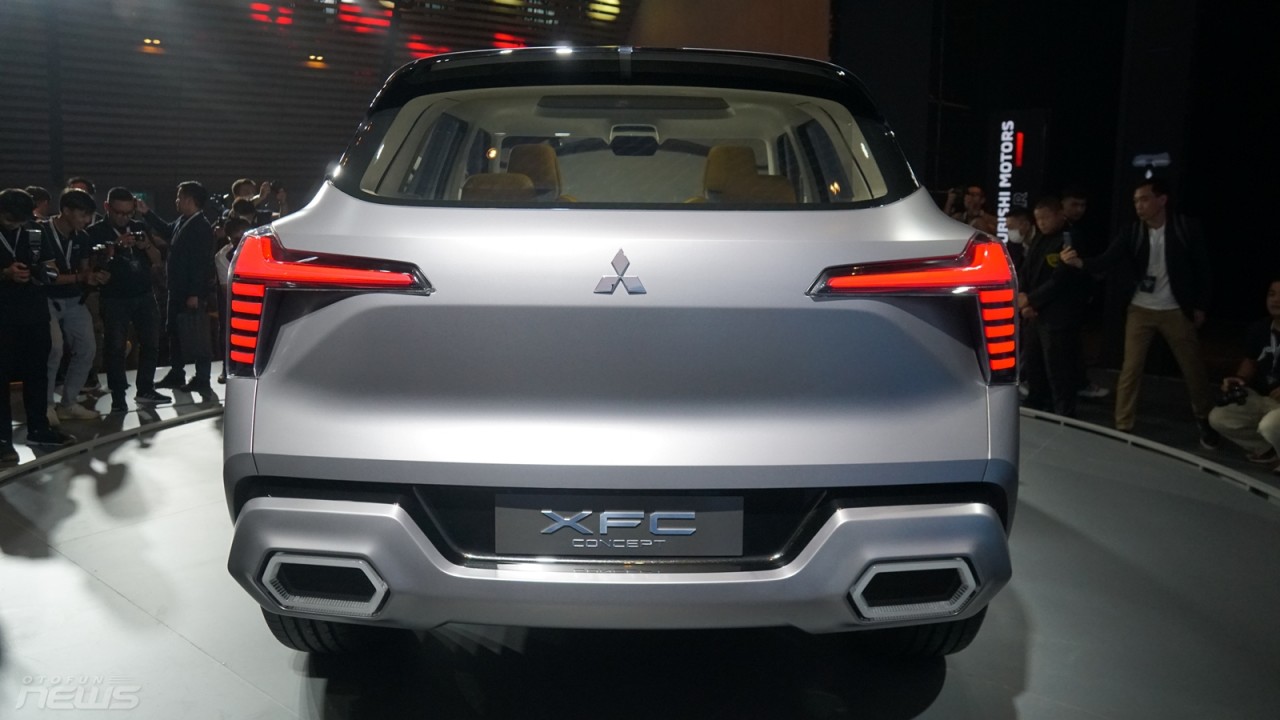 Mitsubishi lần đầu ra mắt xe concept tại Việt Nam “Mitsubishi XFC Concept”