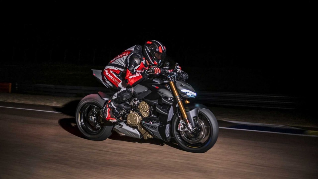 Ducati trình làng Streetfighter V4 2023