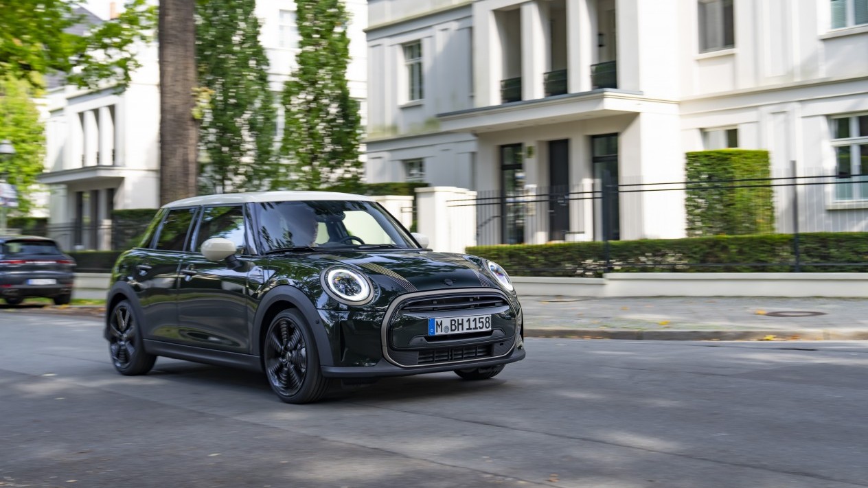 MINI Cooper S 5-Cửa Resolute Edition có mặt tại Việt Nam