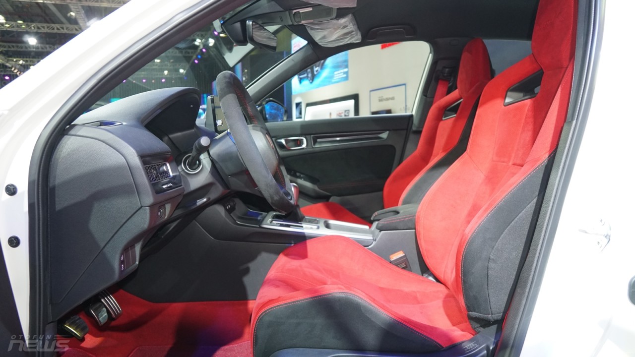 [VMS 2022] Cận cảnh 'Xe đua' Honda Civic Type R công suất 315 mã lực