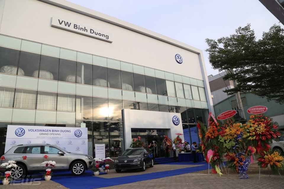 volkswagen khai truong showroom 4s dau tien tai binh duong
