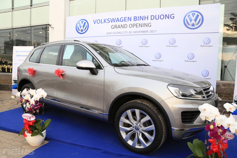 volkswagen khai truong showroom 4s dau tien tai binh duong