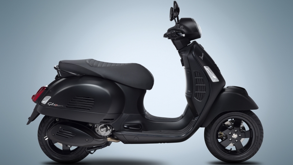 Piaggio Việt Nam tung bộ ba xe ga đen tuyền
