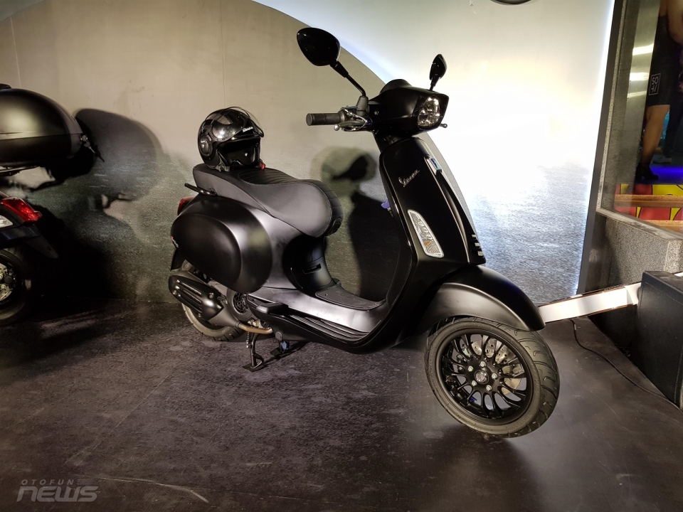 Vespa phiên bản đặc biệt 2018 ra mắt, giá cao nhất 129 triệu vespa phien ban dac biet 2018 ra mat gia cao nhat 129 trieu