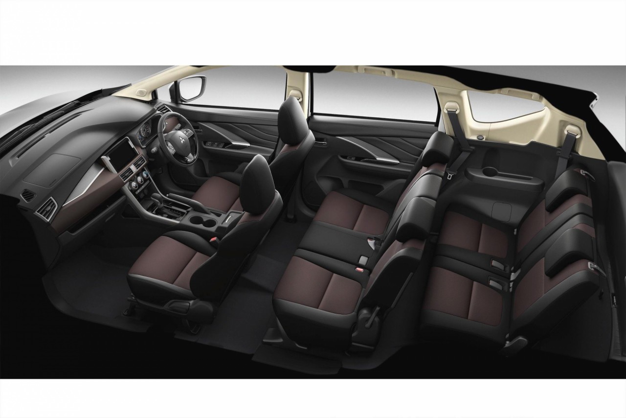 ra mat mitsubishi xpander cross thiet ke ngau hon gia 430 trieu dong