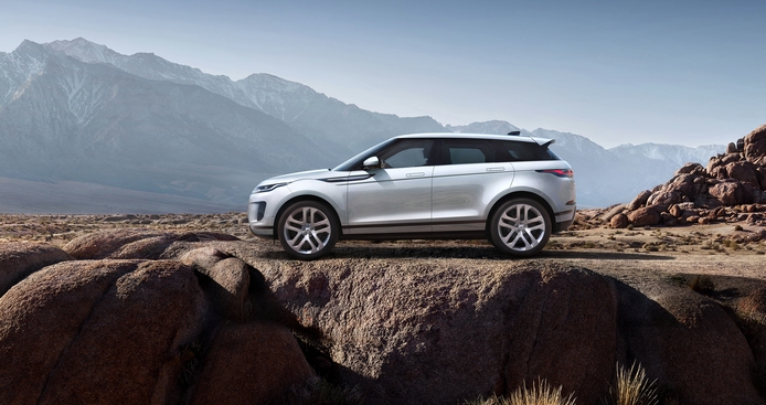 Range Rover Evoque mới đạt giải SUV của năm 2019 range rover evoque moi dat giai suv cua nam 2019