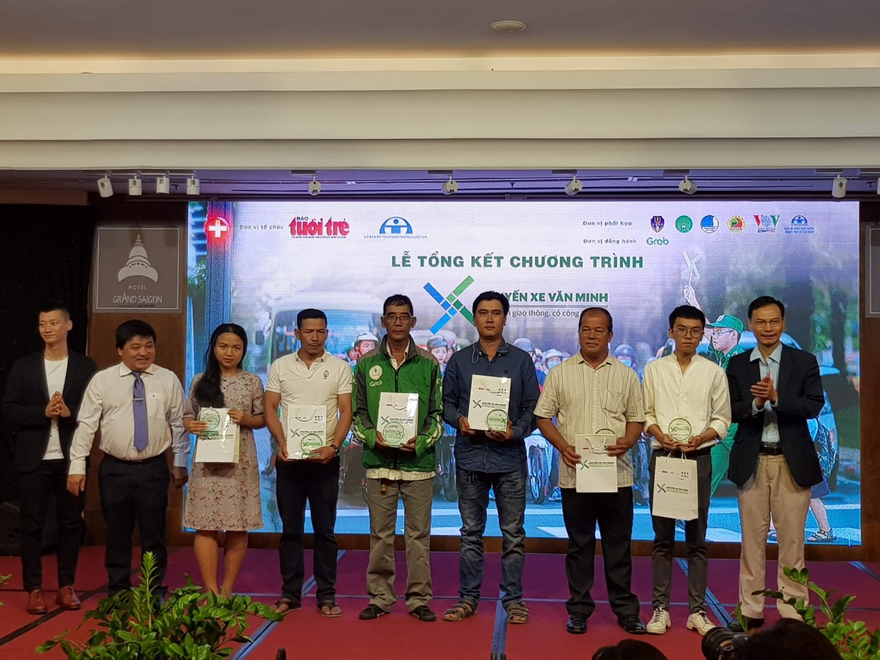 “Chuyến xe văn minh” năm 2019 - Cải thiện văn hóa giao thông cho cộng đồng “Chuyến xe văn minh” năm 2019 - Cải thiện văn hóa giao thông cho cộng đồng