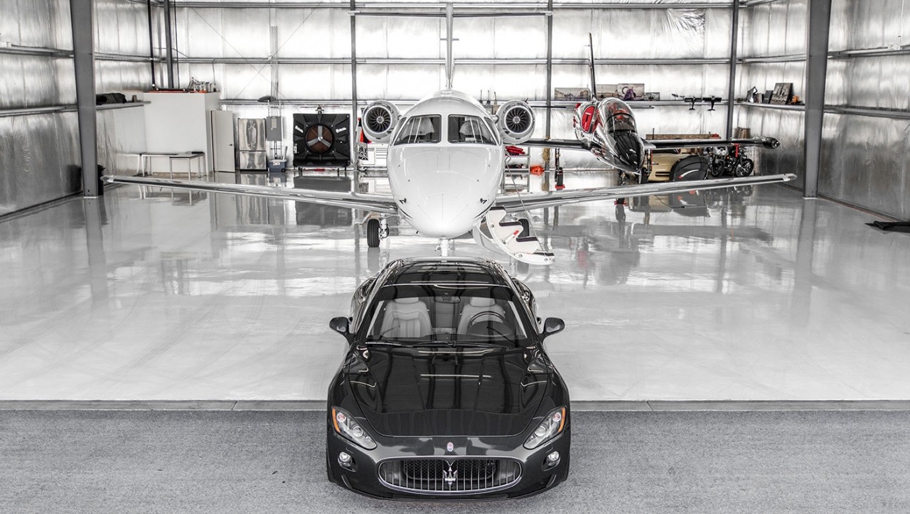 Đi du lịch bằng chuyên cơ riêng khi mua Maserati tại Việt Nam
