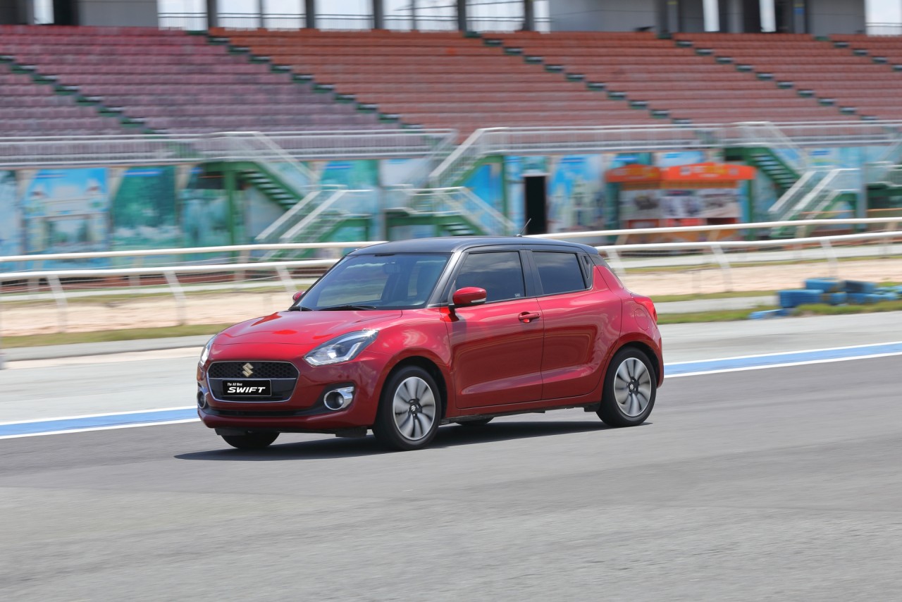 Suzuki Swift – hatchback thời trang mang thiết kế châu Âu Suzuki Swift – hatchback thời trang mang thiết kế châu Âu