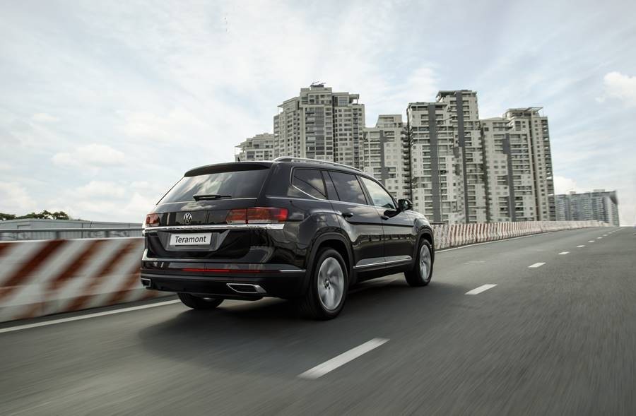 Cuộc chiến SUV7 chỗ: Chọn Volkswagen Teramont hay Toyota Prado, Ford Explorer?!