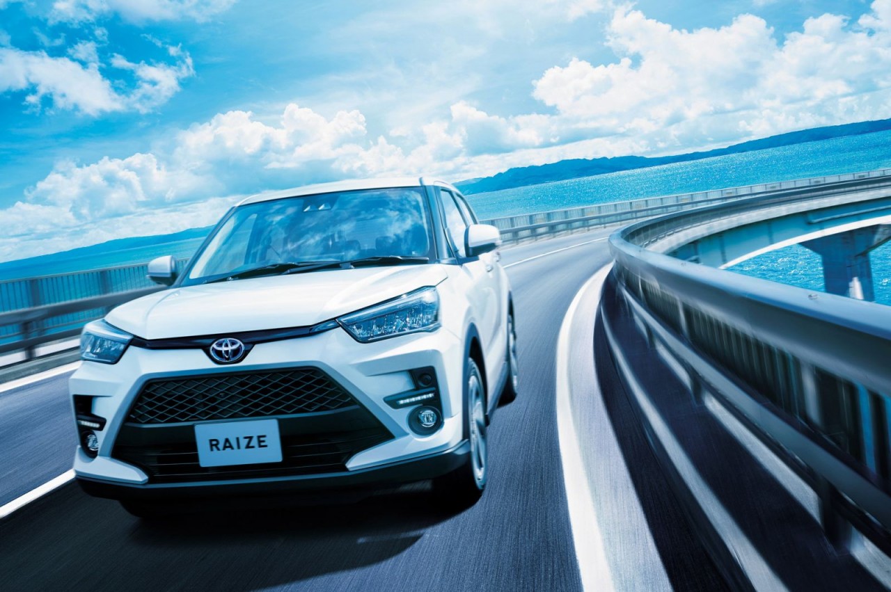 Toyota Raize 2022 có thêm động Hybird cơ mới Toyota Raize 2022 có thêm động Hybird cơ mới