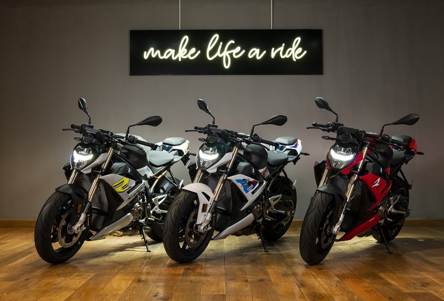 BMW S 1000 R hoàn toàn mới được bán tại Việt Nam với giá 669 triệu đồng BMW S 1000 R hoàn toàn mới được bán tại Việt Nam với giá 669 triệu đồng