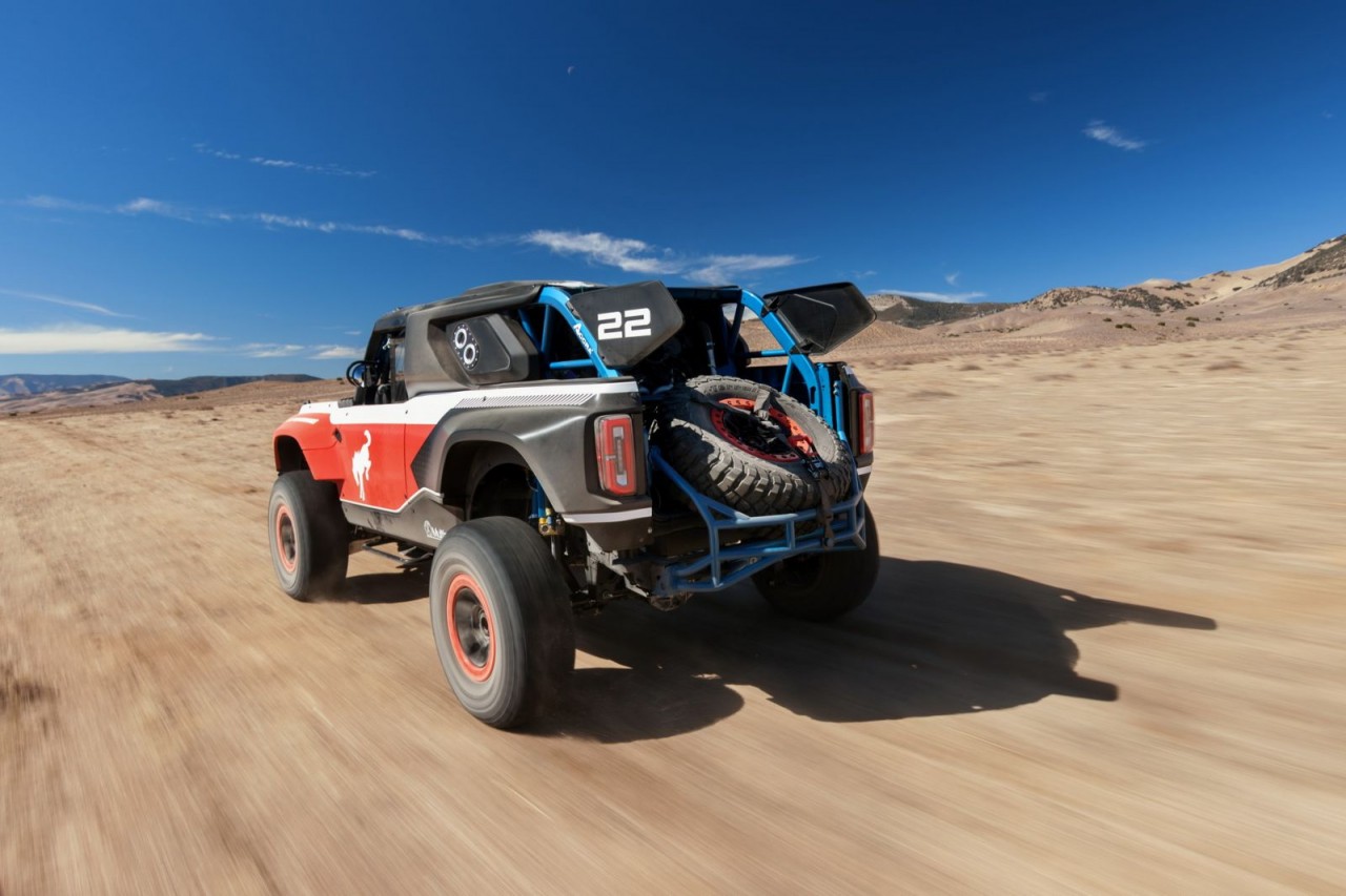 Ford Bronco Desert Racer sản xuất giới hạn chỉ 50 xe