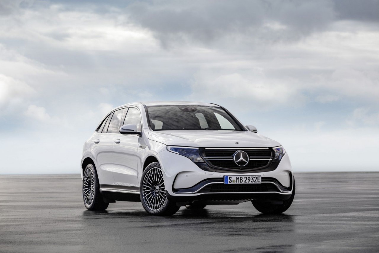 Xe điện Mercedes-Benz EQC tiếp tục bị triệu hồi