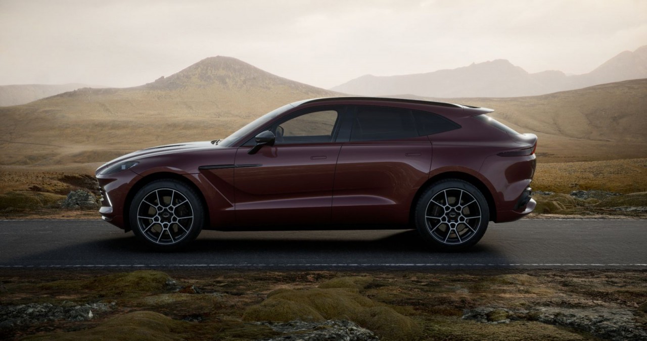 Aston Martin DBX thứ hai đặt chân đến Việt Nam Aston Martin DBX thứ hai đặt chân đến Việt Nam