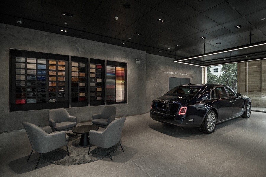 Showroom Rolls-Royce đầu tiên tại TP HCM đi vào hoạt động Showroom Rolls-Royce đầu tiên tại TP HCM đi vào hoạt động