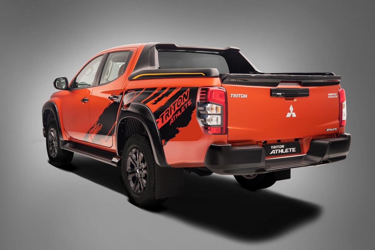 Mitsubishi Triton Athlete ra mắt tại Việt Nam với màu cam đầy nổi bật