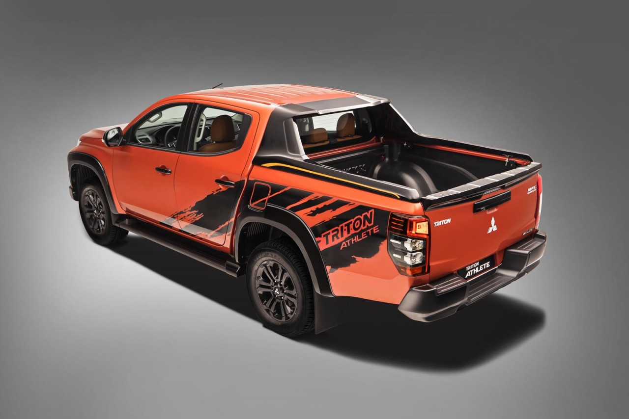 Mitsubishi Triton Athlete ra mắt tại Việt Nam với màu cam đầy nổi bật