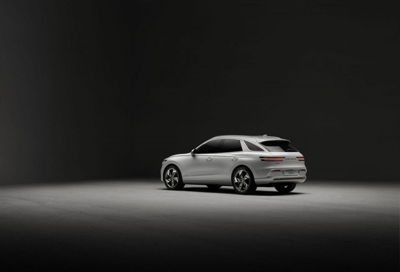 Xe điện Genesis Electrified GV70 có công suất 489 mã lực
