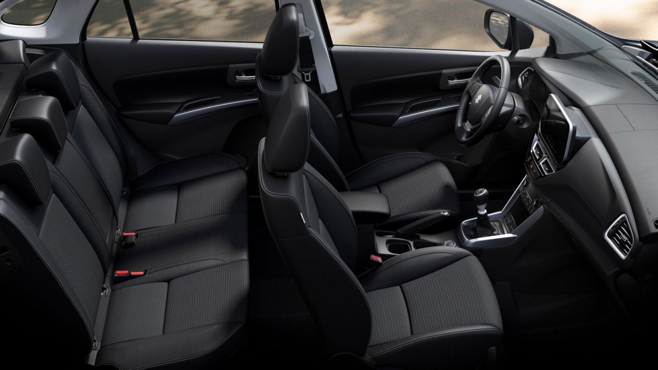 Suzuki SX4 S-Cross 2022, đối thủ mới của Toyota Corolla Cross