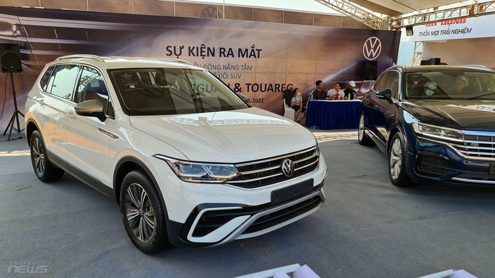 Gian hàng Volkswagen tại PVOIL VOC 2022 hút khách với bài lái thử Gymkhana