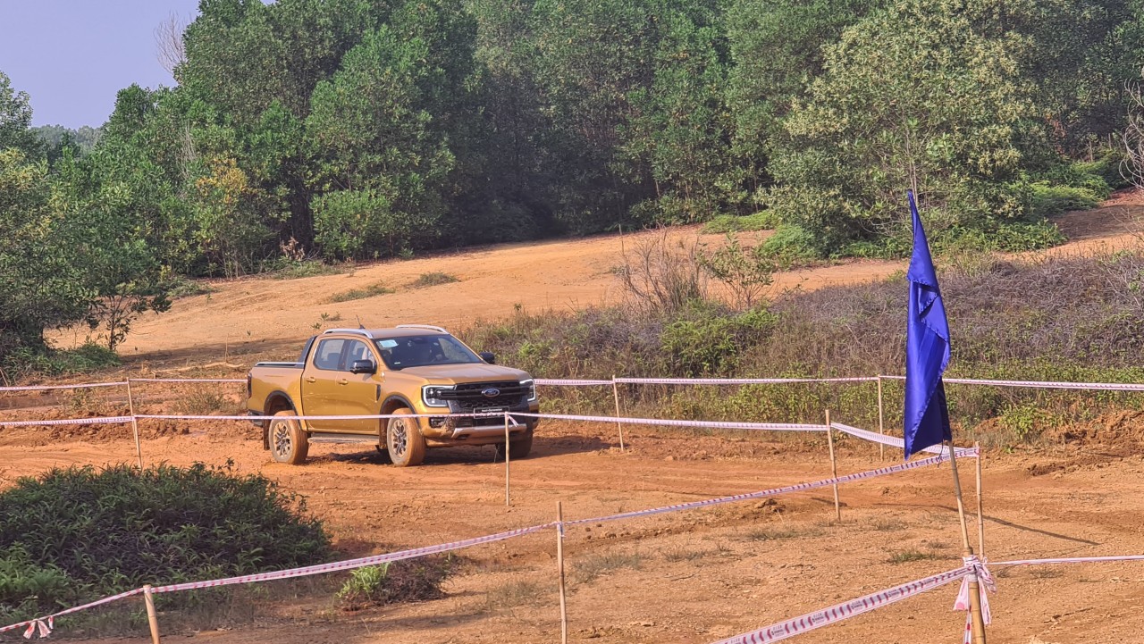 Tận hưởng trọn vẹn cảm giác off-road cùng Ford Ranger thế hệ mới Tận hưởng trọn vẹn cảm giác off-road cùng Ford Ranger thế hệ mới