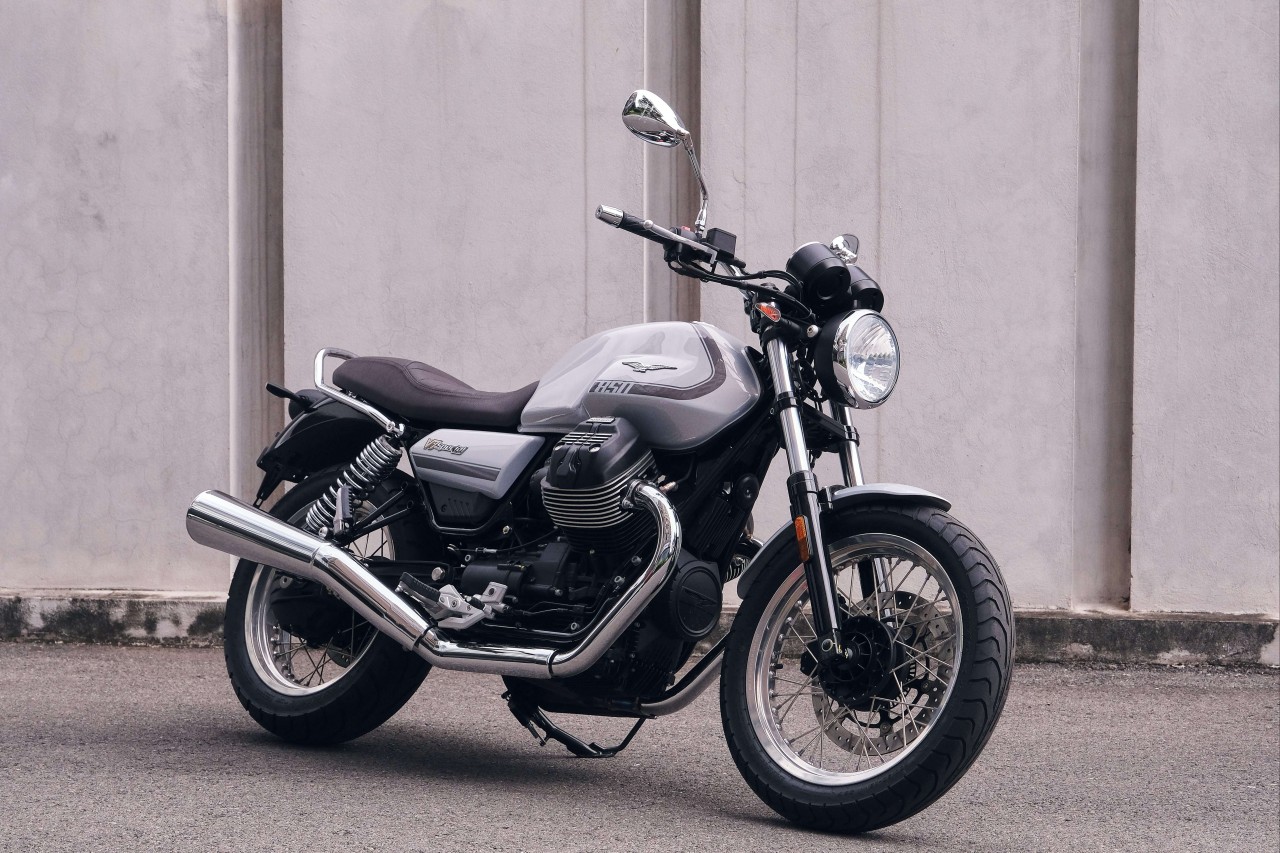 Moto Guzzi V7 mới ra mắt tại Việt Nam, giá từ 385 triệu đồng