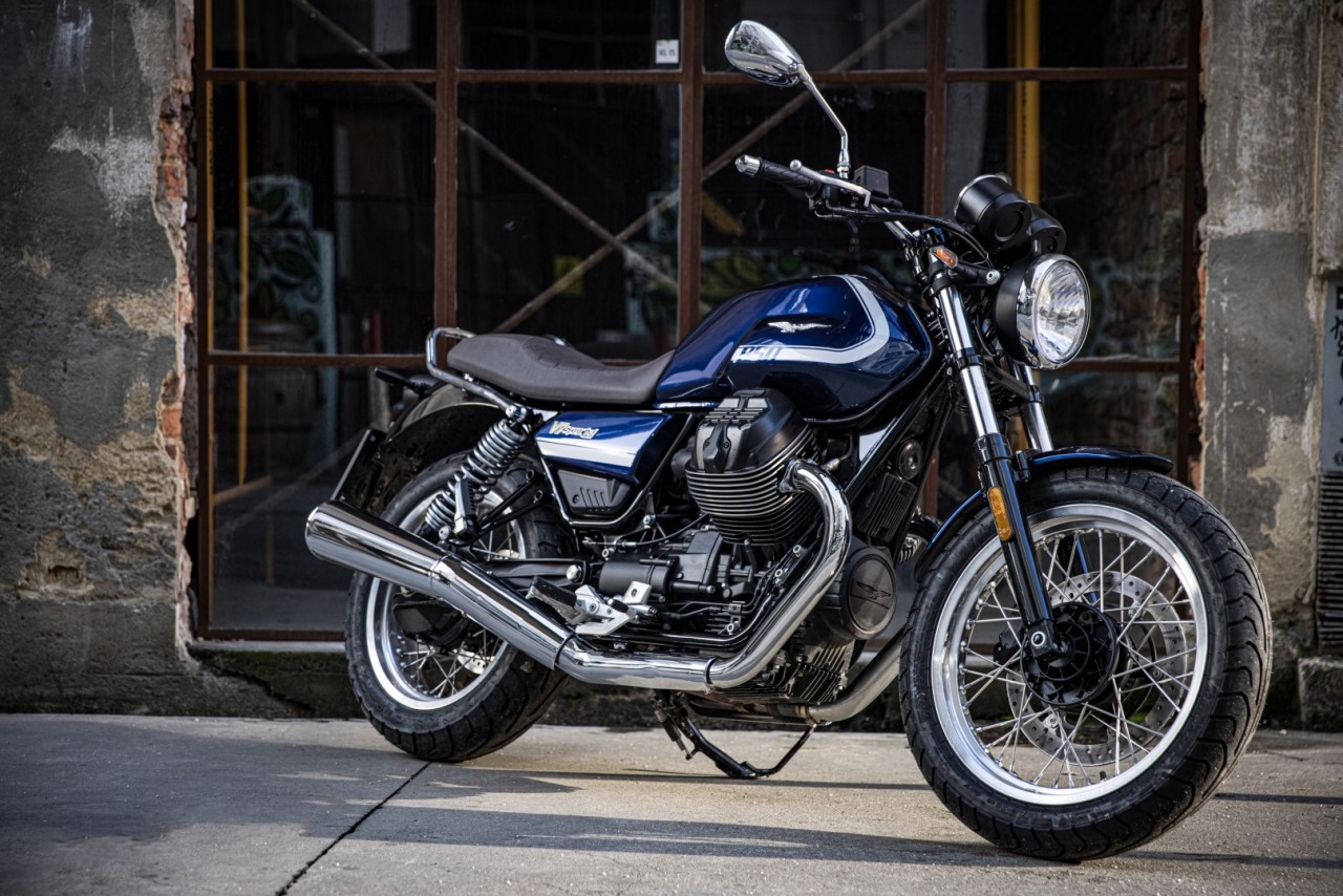 Moto Guzzi V7 mới ra mắt tại Việt Nam, giá từ 385 triệu đồng