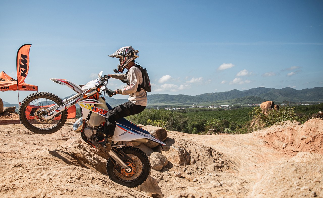 KTM Vietnam mang chương trình kỹ năng lái xe địa hình đến Việt Nam KTM Vietnam mang chương trình kỹ năng lái xe địa hình đến Việt Nam