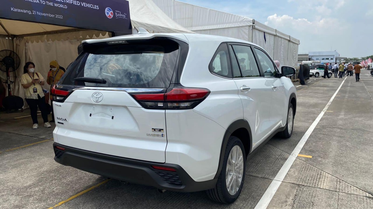 Toyota Innova 2023 chính thức ra mắt, có thêm hệ truyền động hybrid Toyota Innova 2023 chính thức ra mắt, có thêm hệ truyền động hybrid