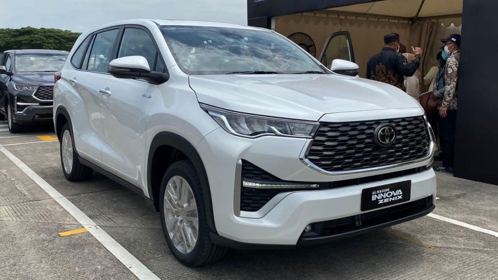 Toyota Innova 2023 ra mắt tại Việt Nam vào cuối tháng 5?