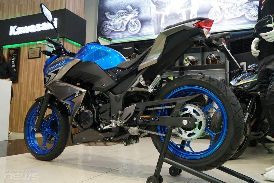 Kawasaki Motorrock giới thiệu Z300 và Ninja 650 phiên bản 2018 kawasaki motorrock gioi thieu z300 va ninja 650 phien ban 2018