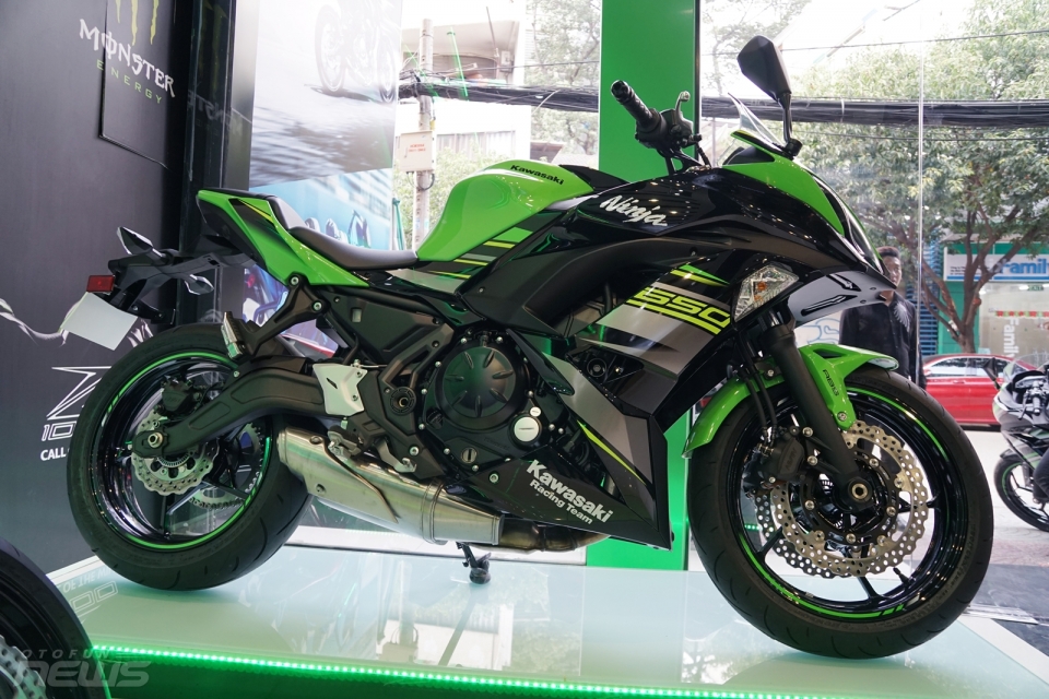 Kawasaki Motorrock giới thiệu Z300 và Ninja 650 phiên bản 2018 kawasaki motorrock gioi thieu z300 va ninja 650 phien ban 2018