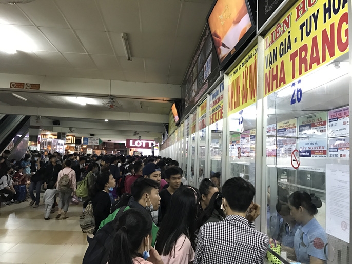 tp ho chi minh gia ve xe tet tang den 60