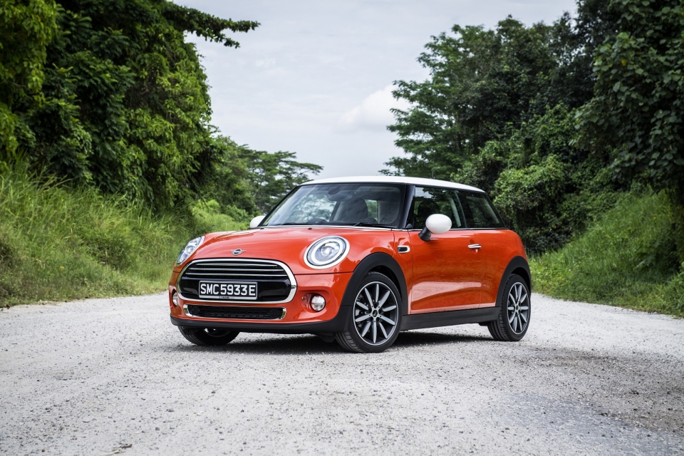 Xem kỹ từng chi tiết mới trên Mini Cooper phiên bản LCI sắp ra mắt xem ky tung chi tiet moi tren mini cooper phien ban lci sap ra mat