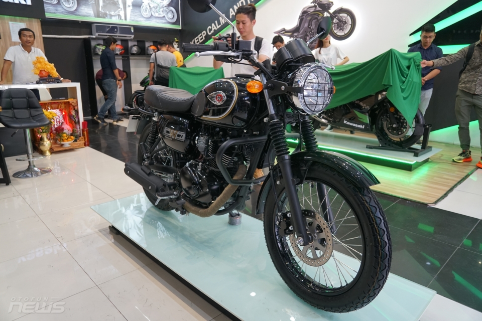 motorrock gioi thieu phien ban dac biet doc quyen ninja 400 abs va w175