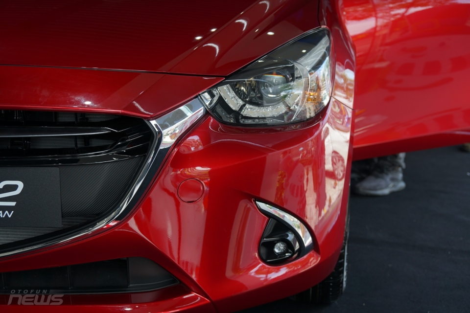 Mazda 2 phiên bản mới có mặt tại Sài Gòn mazda 2 phien ban moi co mat tai tp ho chi minh