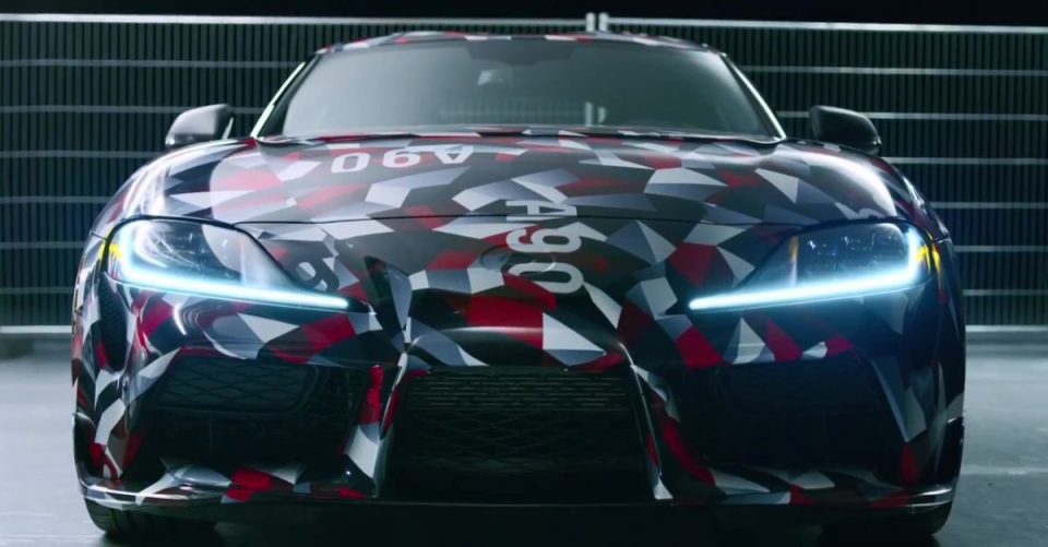 toyota supra moi se co gia phai chang