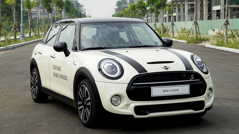 3 xe Mini Cooper phiên bản mới trình làng với giá từ 1,9 tỷ đồng