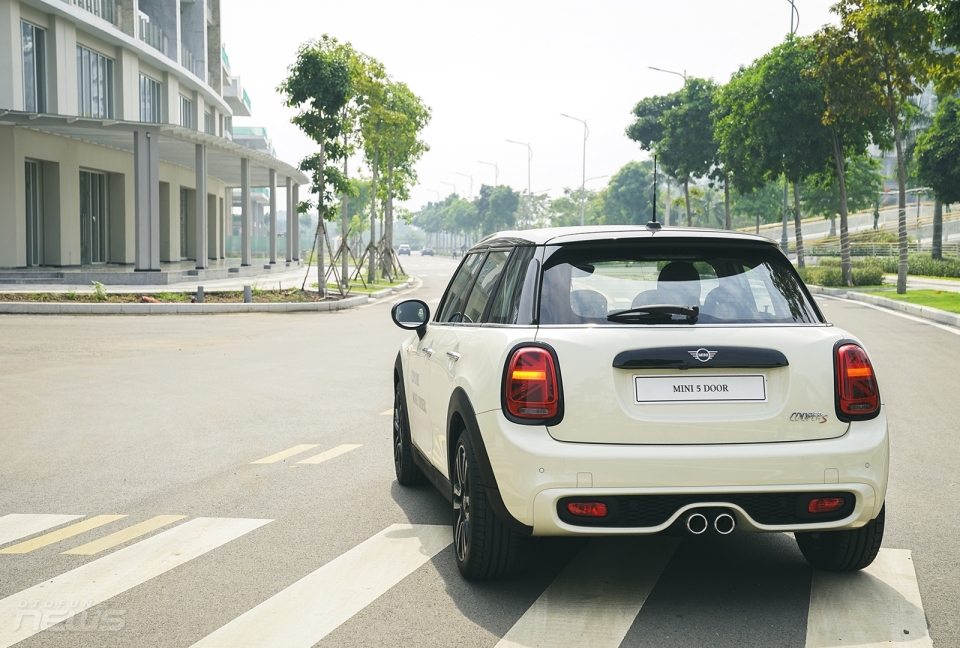3 xe Mini Cooper phiên bản mới trình làng với giá từ 1,9 tỷ đồng 3 xe mini cooper phien ban moi trinh lang voi gia tu 19 ty dong
