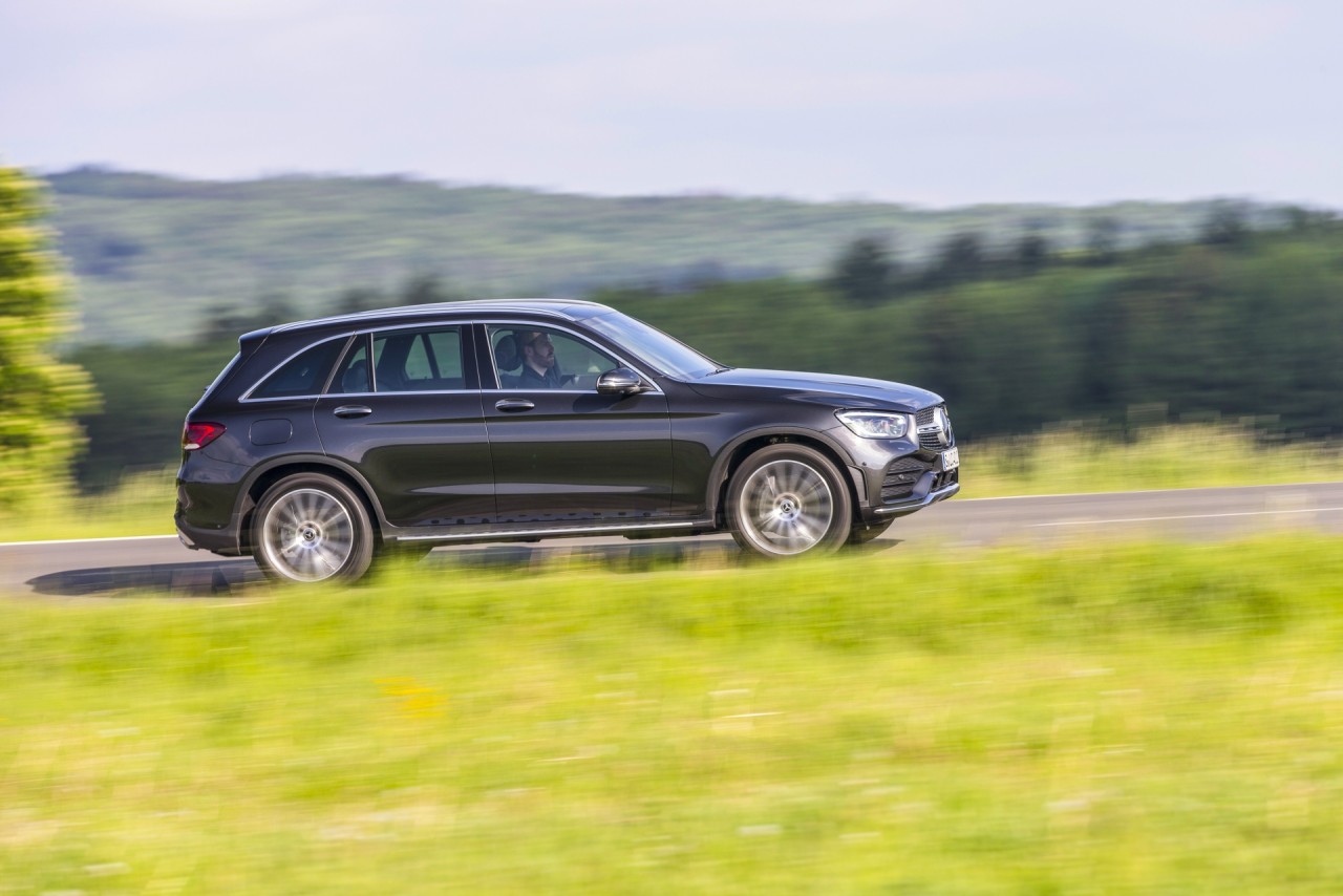 Mercedes-Benz GLC 300 4MATIC phiên bản mới có giá 2,559 tỷ đồng mercedes benz glc 300 4matic phien ban moi co gia 2559 ty dong