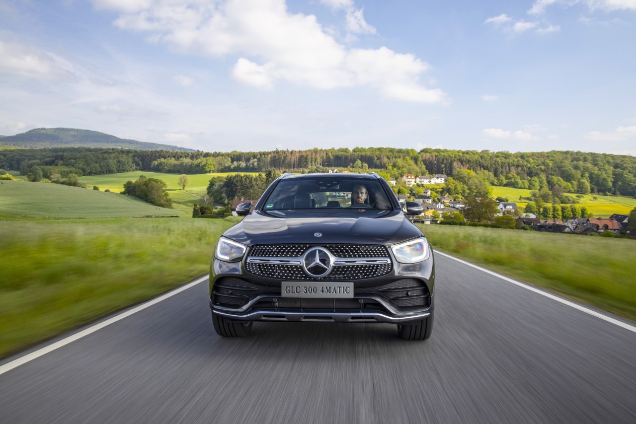 Mercedes-Benz GLC 300 4MATIC phiên bản mới có giá 2,559 tỷ đồng mercedes benz glc 300 4matic phien ban moi co gia 2559 ty dong