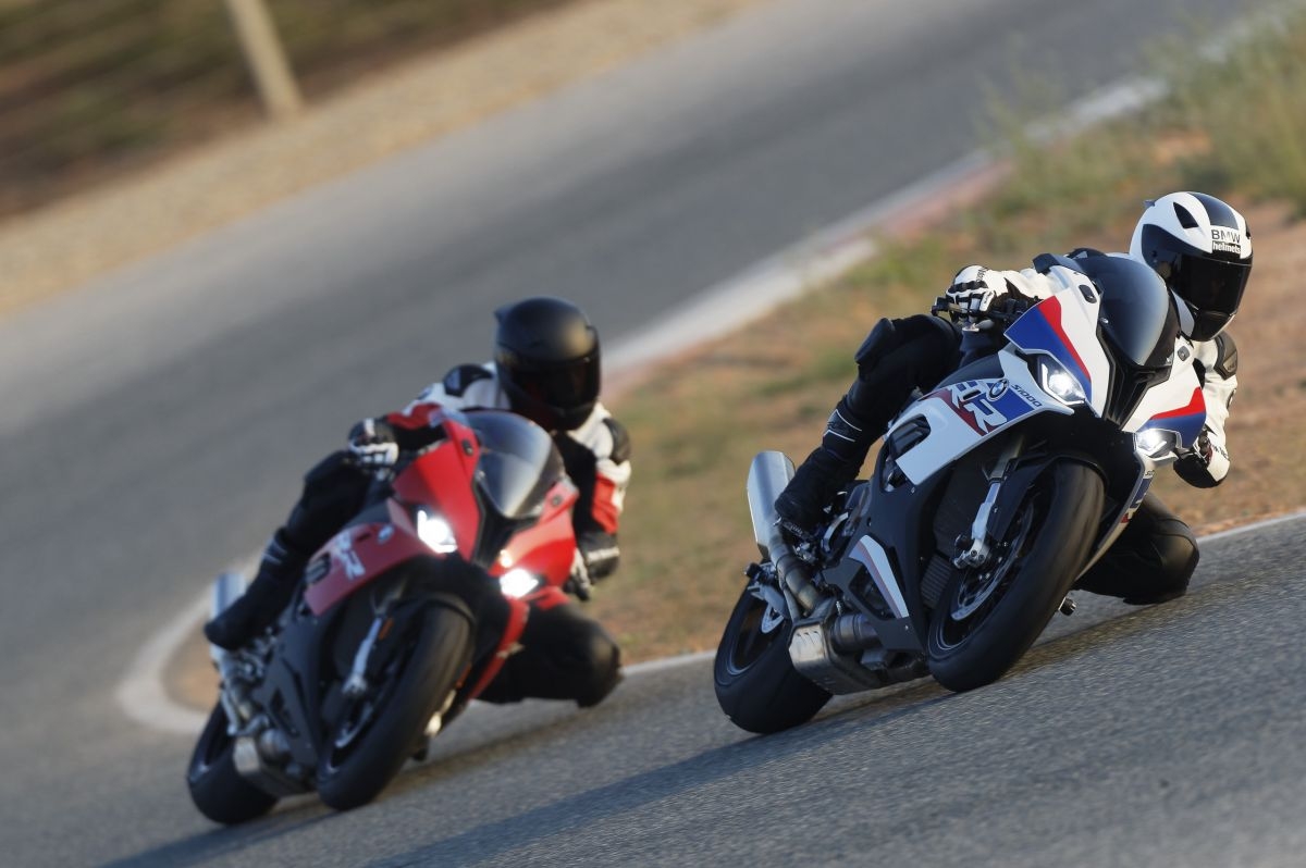 'Cá Mập' BMW S 1000 RR có mặt ở Việt Nam với giá từ 949 triệu đồng ca map bmw s 1000 rr co mat o viet nam voi gia tu 949 trieu dong